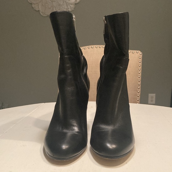 Michael Kors leather boots - Picture 3 of 7